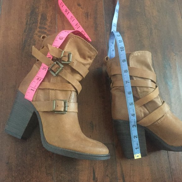 Steve Madden Yale Buckled Boots - Picture 8 of 13